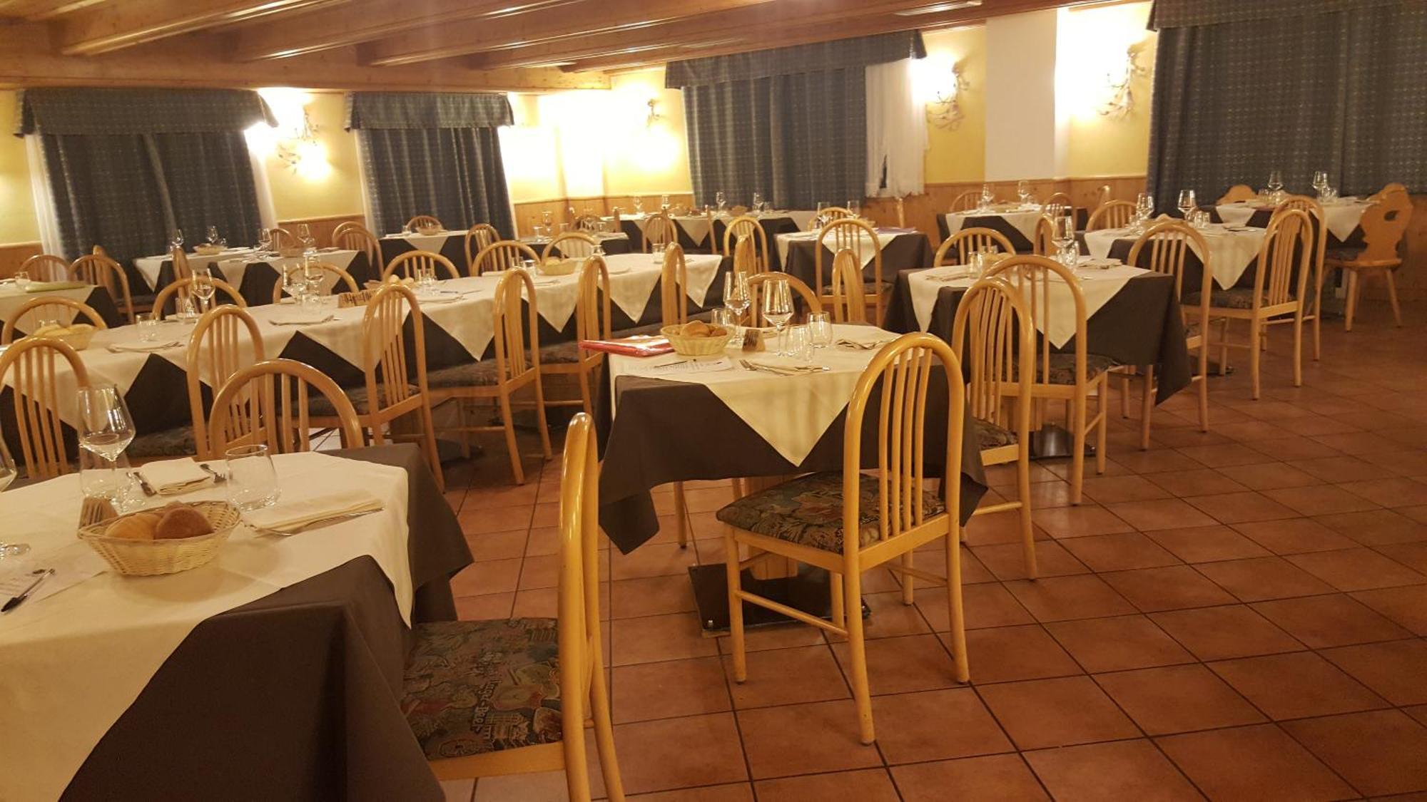 Hotel Cielo Blu Passo del Tonale Bagian luar foto
